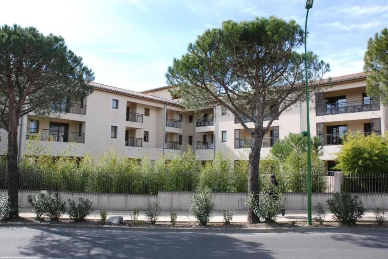 Superbe Appartement A Uzes Avec Place De Parking Exterior foto